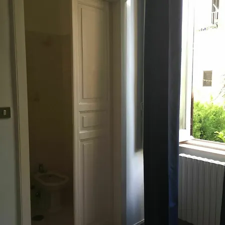 Opera Bed & Breakfast Trani