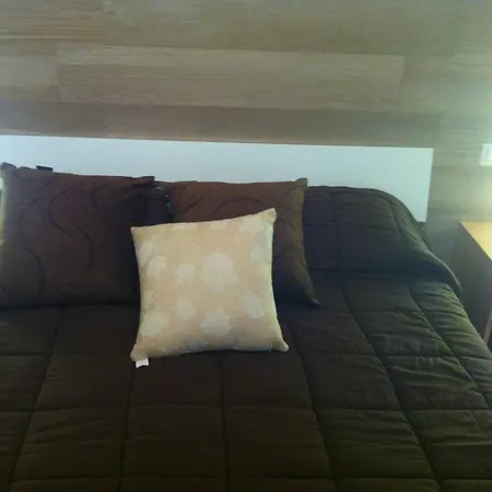 Opera Bed & Breakfast 3*