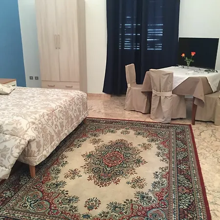 Bed & Breakfast Opera 3*